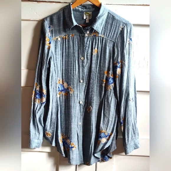 Flower and Fig Tops - Fig & Flower Women's Blue Floral Embroidered Long Sleeve Tunic Button Up | Lg